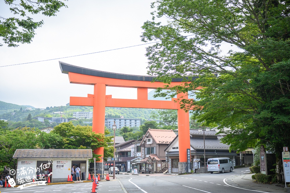 【2024箱根神社交通方式&玩樂攻略】箱根神社和平鳥居,蘆之湖上最美的紅色鳥居,箱根神社周邊景點推薦!