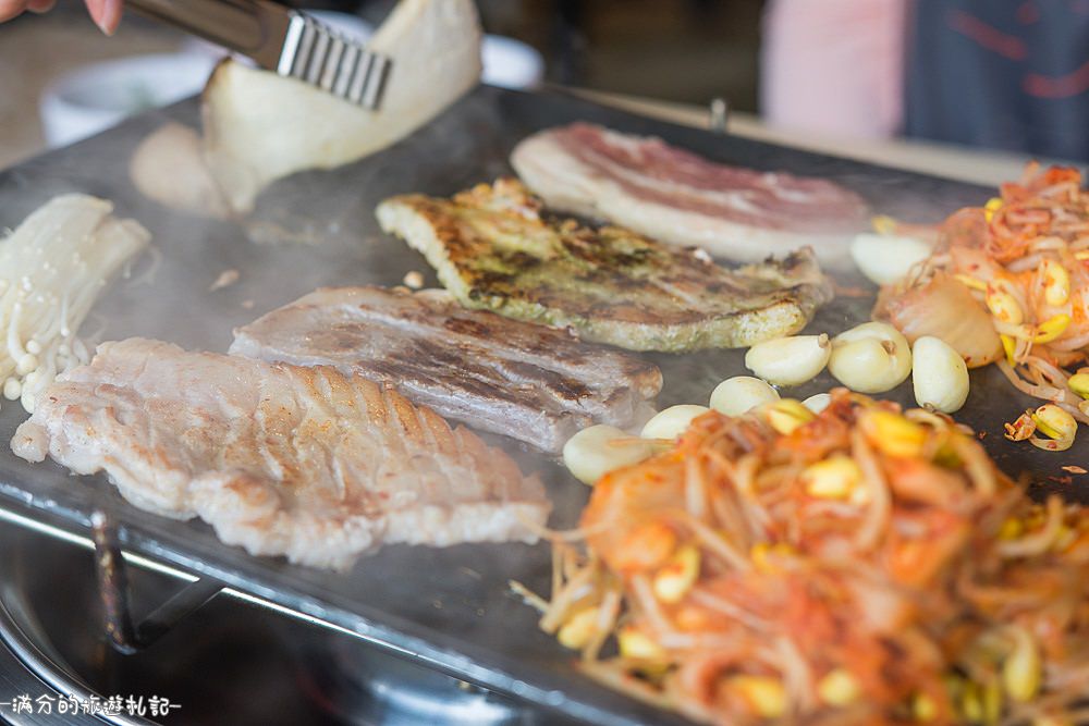 桃園市美食》八色烤肉2號旗鑑店 桃園火車站旁 韓國烤肉 多重味蕾一次滿足