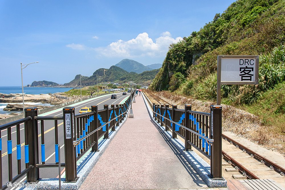 新北瑞芳景點》八斗子車站|北台灣最美的鐵道風光|搭火車望山看海去!
