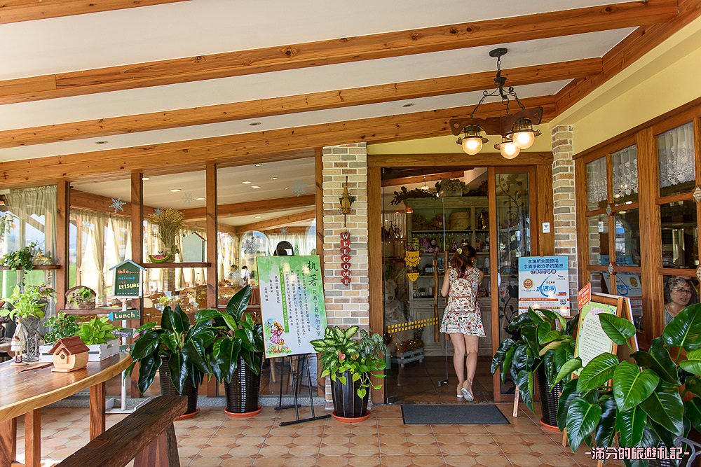 苗栗頭份景點》儷池咖啡屋 頭份下午茶 療癒放鬆的親子景觀餐廳 湖畔上的童話小屋
