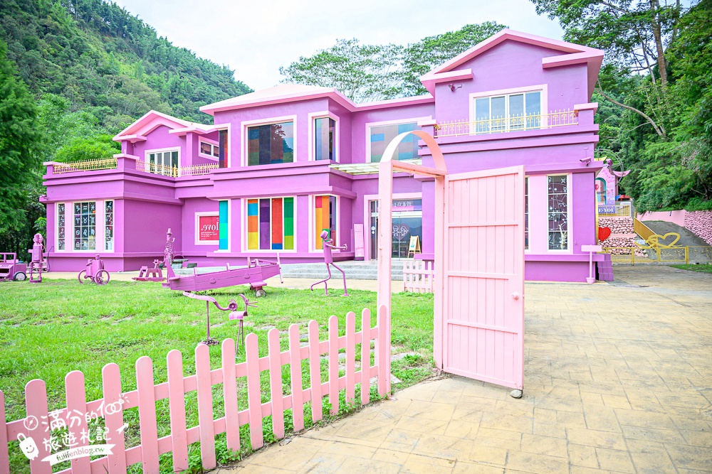 南投【魔法月老】免門票入園.埔里月老教堂.愛情故事館,南投浪漫約會拍照基地~座落森林裡的愛戀教堂! 南投【魔法月老】免門票入園.埔里月老教堂.愛情故事館,南投浪漫約會拍照基地~座落森林裡的愛戀教堂!