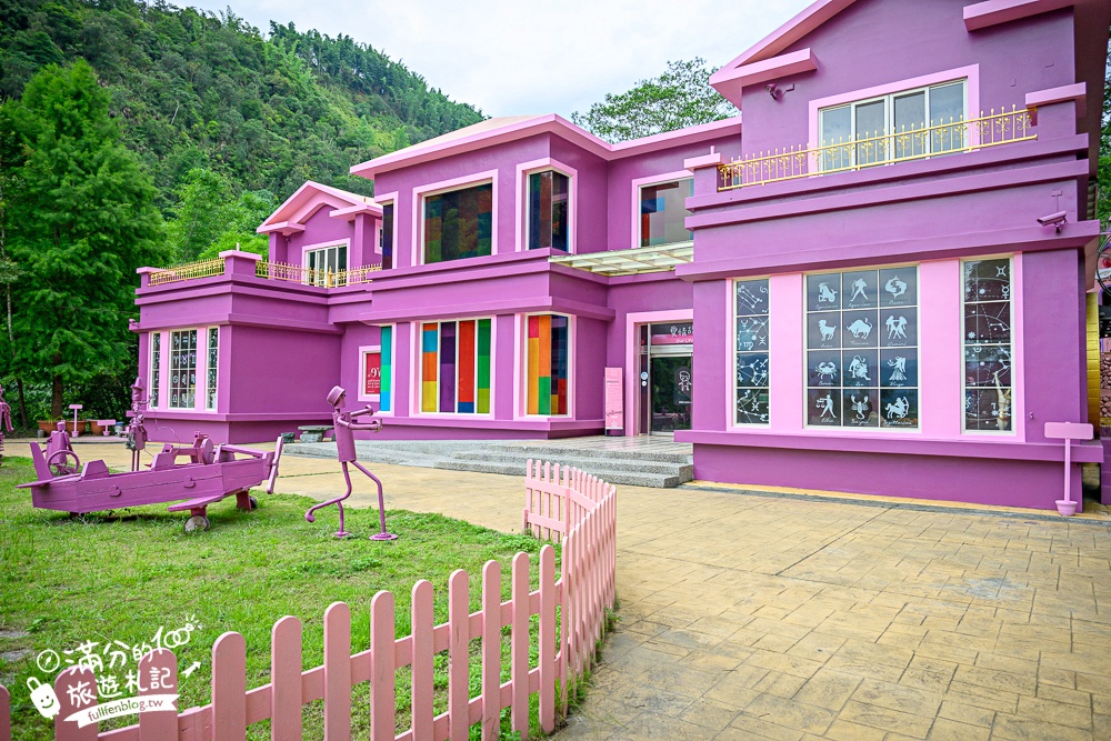 南投【魔法月老】免門票入園.埔里月老教堂.愛情故事館,南投浪漫約會拍照基地~座落森林裡的愛戀教堂! 南投【魔法月老】免門票入園.埔里月老教堂.愛情故事館,南投浪漫約會拍照基地~座落森林裡的愛戀教堂!