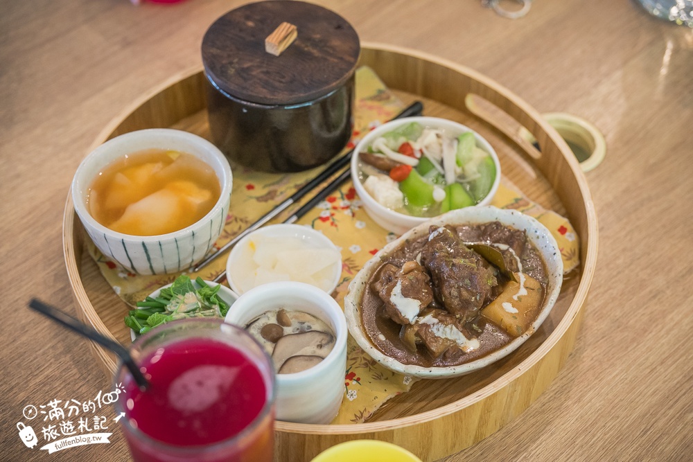 台北內湖親子餐廳【象園咖啡】必吃小象餅&必拍大象彩色隊伍,旁邊就是唯美的碧湖可順遊 台北內湖親子餐廳【象園咖啡】必吃小象餅&必拍大象彩色隊伍,旁邊就是唯美的碧湖可順遊