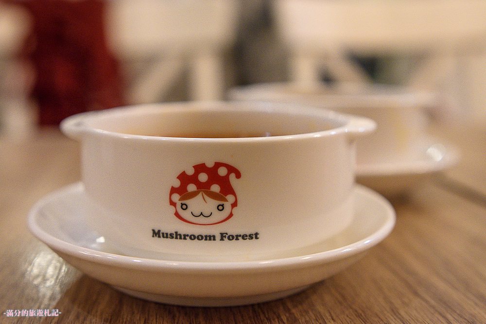 台北中正美食》蘑菇森林義大利麵坊 西門町義式料理 海陸雙拼義大利麵超享受 溫馨美拍的用餐空間!