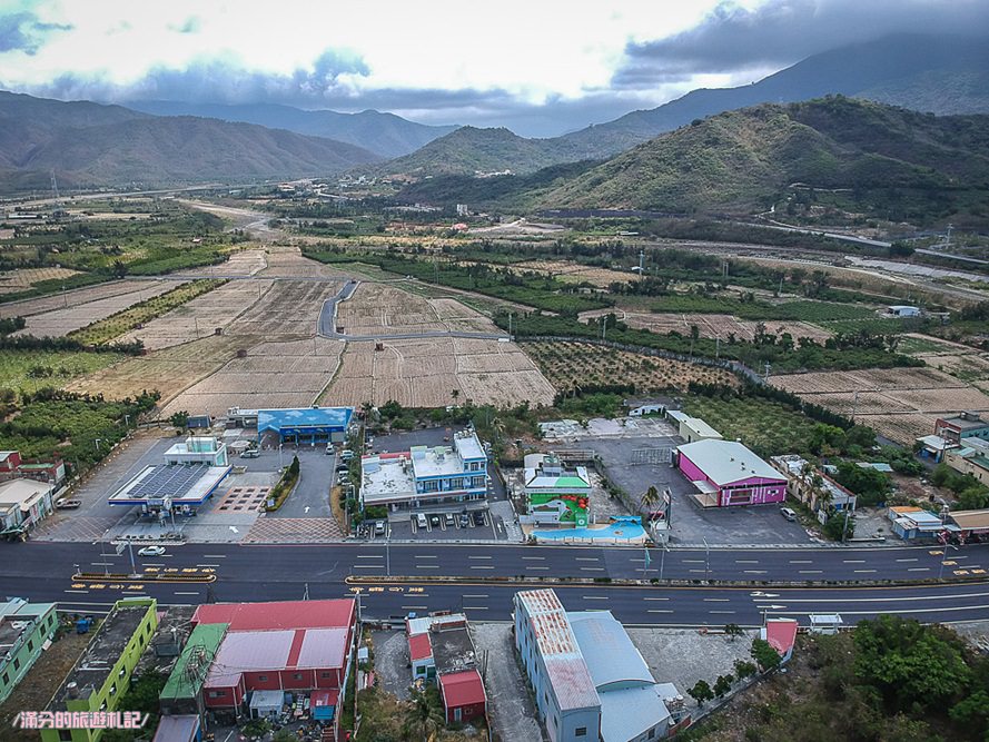 屏東枋山景點》枋山郵局 超吸睛的巨型郵便箱 全台第一間3D地景郵局 古錐伯勞鳥和你一起打包寄出啦!