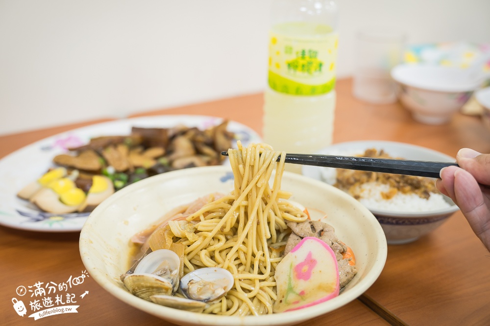 花蓮新城美食【佳興冰菓店】最新菜單,必喝招牌檸檬汁.什錦炒麵.滷味拼盤,必買檸檬沙瓦和果凍,傳承一甲子酸甜的好味道!