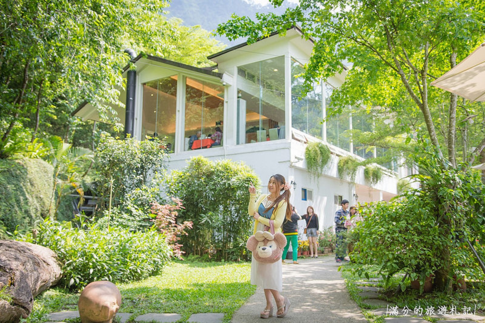 延伸閱讀:台中景點【桃李河畔】新社景觀餐廳桐花.櫻花.金針花.螢火蟲.繡球花一次滿足,森林裡的花園玻璃屋! 延伸閱讀:台中景點【桃李河畔】新社景觀餐廳桐花.櫻花.金針花.螢火蟲.繡球花一次滿足,森林裡的花園玻璃屋!