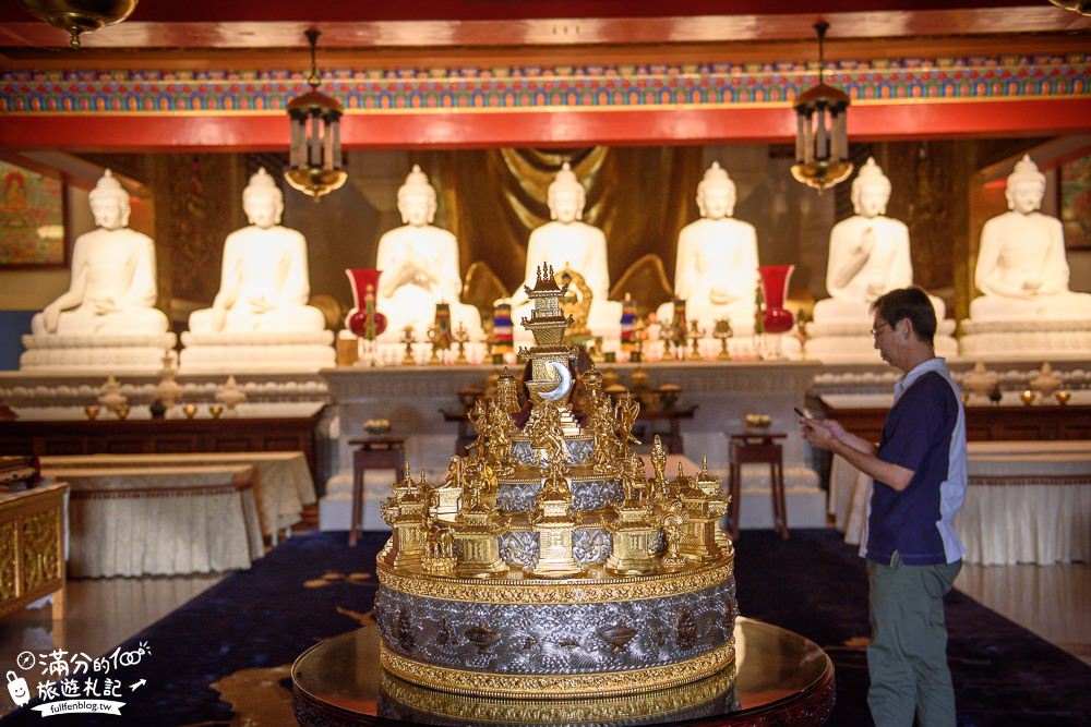 台南左鎮景點|噶瑪噶居寺(免門票)藏傳佛教最大傳承道場.華麗寶殿|20米高金身大佛超壯觀~來去與佛同框!