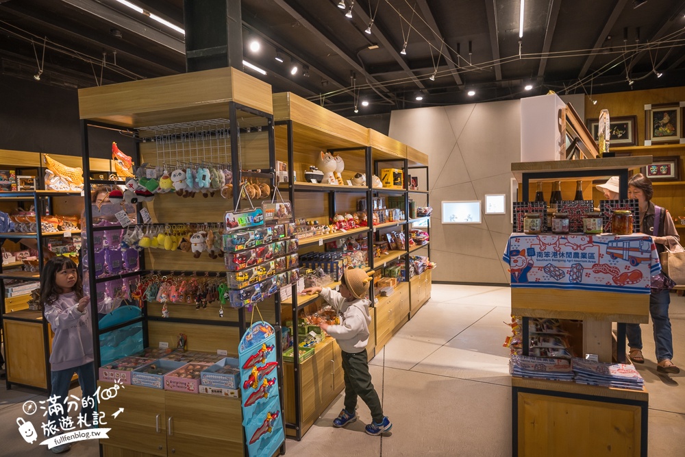 嘉義景點【板陶窯交趾剪黏工藝園區.新港板陶窯】最新恐龍王國.必玩貓咪小火車.手作DIY.趣味遊戲場~親子放電的工藝殿堂!