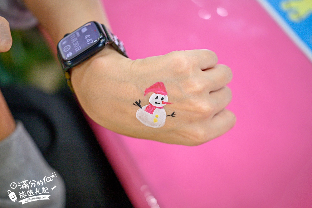 宜蘭【蜡藝蠟筆城堡】宜蘭蠟筆觀光工廠.亞洲室內最狂８樓高彩虹溜滑梯.蠟筆超人太吸睛啦!