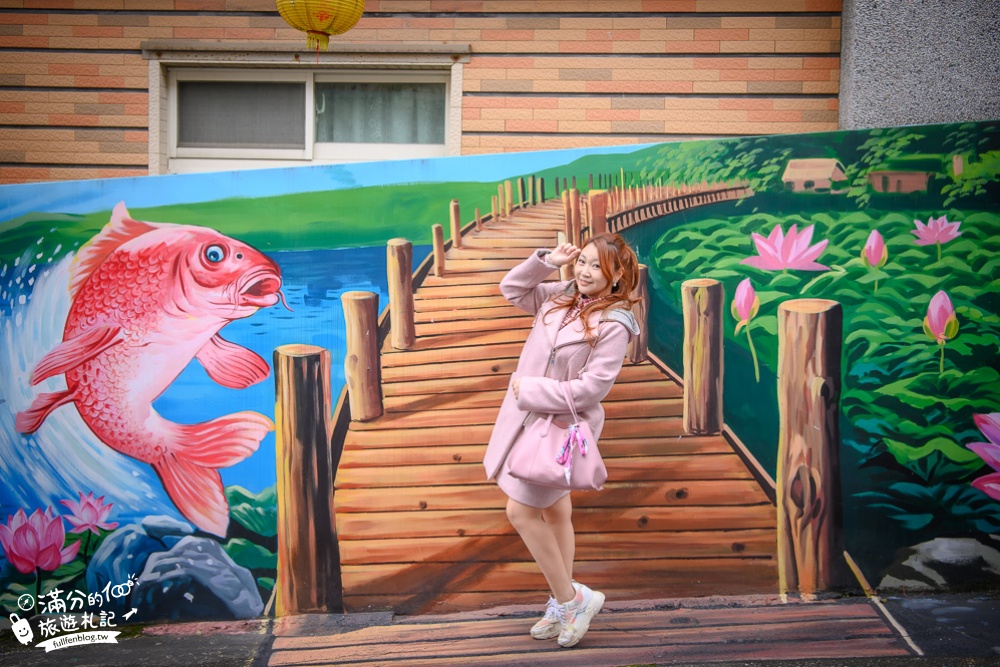 花蓮景點|福天宮彩繪(免門票)親子景點.夢幻彩繪壁畫|超生動鯉魚階梯~跟著鯉魚力爭上游!