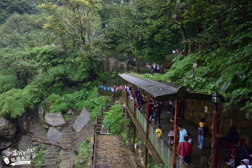平溪景點|十分瀑布公園(免門票)台版尼加拉大瀑布|超震撼~森林系天然溪谷瀑布!