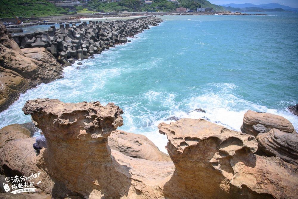 東北角景點|大野狼與小綿羊岩.海狗岩|神秘天然海蝕洞~大海上的紅貴賓!