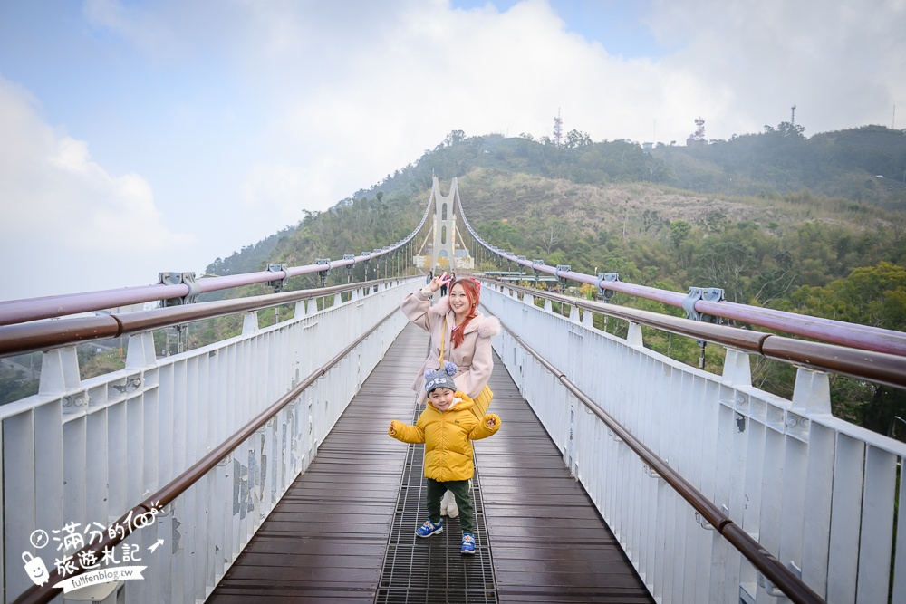 嘉義景點【梅山太平老街】海拔1000公尺的山城古街,必吃太平雲糕.喝冬瓜妹.吃茶葉蛋.賞紫藤花!