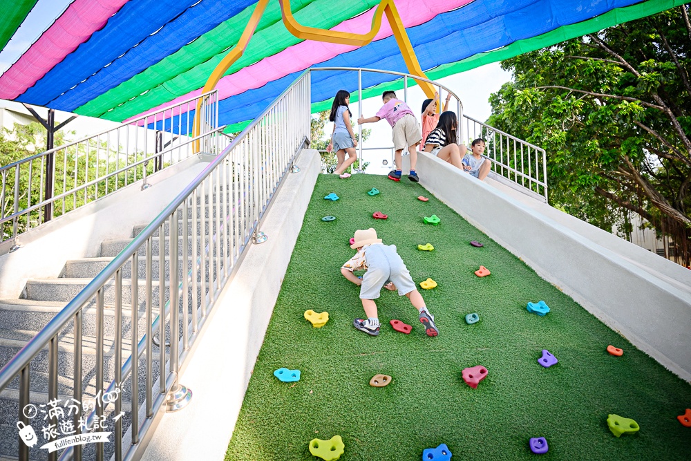 嘉義景點【打貓親子廣場早安公園】貓咪主題親子遊戲場.盪鞦韆.溜滑梯.攀岩.貓咪沙坑隨你玩! 嘉義景點【打貓親子廣場早安公園】貓咪主題親子遊戲場.盪鞦韆.溜滑梯.攀岩.貓咪沙坑隨你玩!