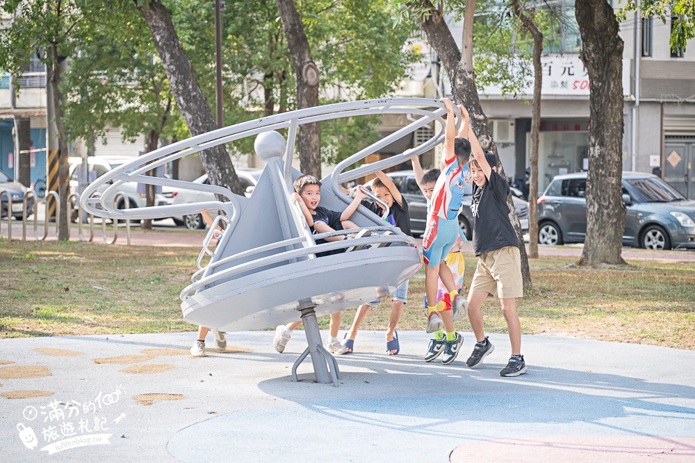 嘉義景點【打貓親子廣場早安公園】貓咪主題親子遊戲場.盪鞦韆.溜滑梯.攀岩.貓咪沙坑隨你玩! 嘉義景點【打貓親子廣場早安公園】貓咪主題親子遊戲場.盪鞦韆.溜滑梯.攀岩.貓咪沙坑隨你玩!