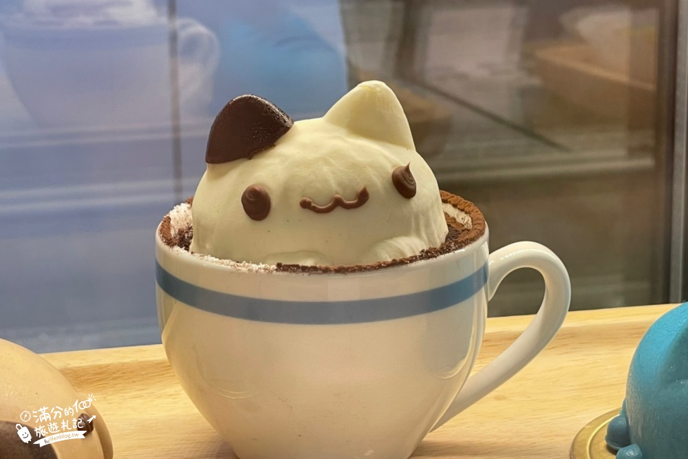 台中景點|奶泡貓咖啡|咖波主題咖啡館~敲可愛，與貓貓蟲一起下午茶!