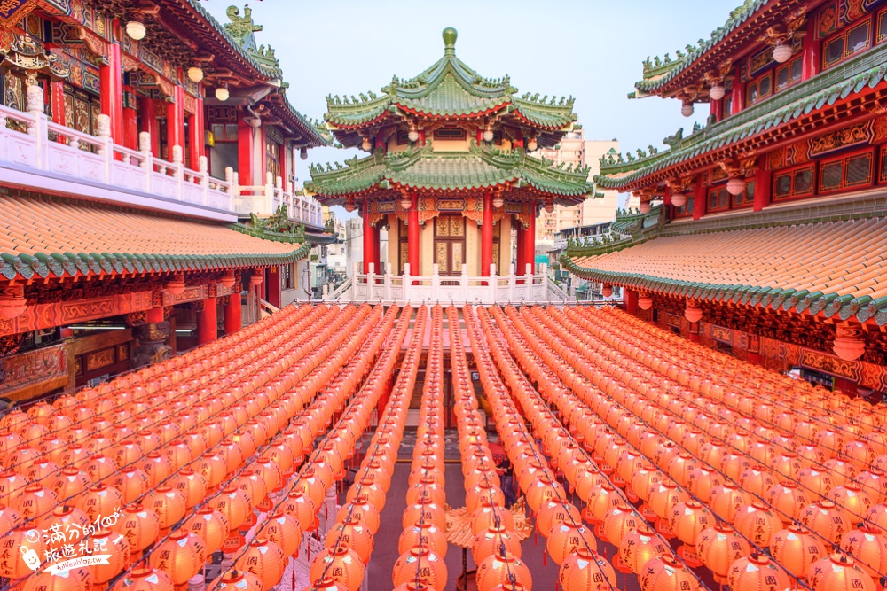 高雄景點|高雄三鳳宮|全台規模最大三太子廟，華麗壯觀~夢幻燈籠海!