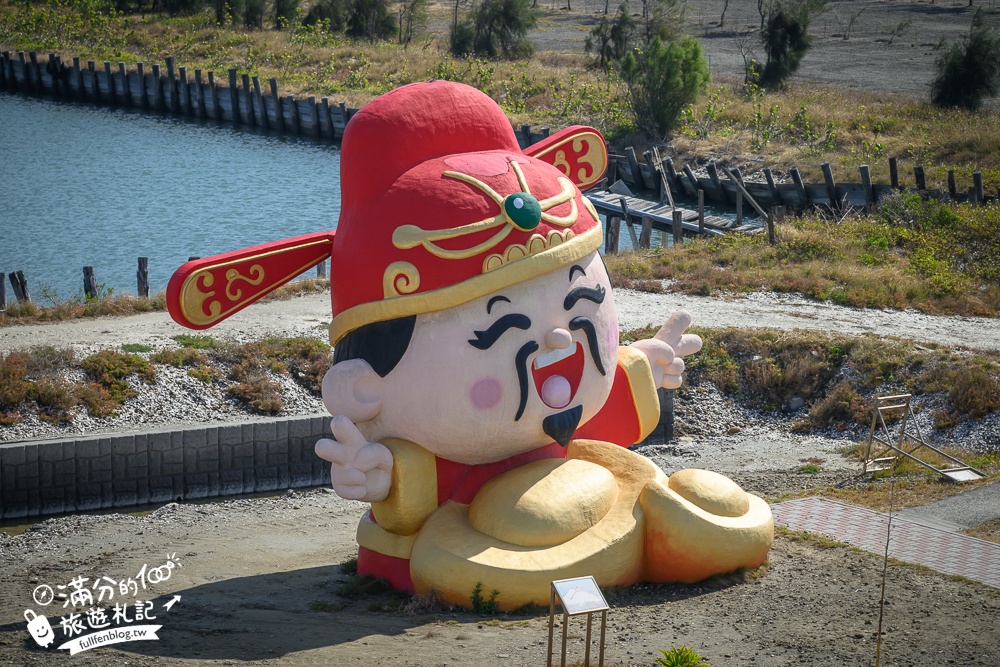 【2025七股鹽山】最新6米高吃冰雪人吉祥物超療癒,台南鹽山雪鹽祭開跑!