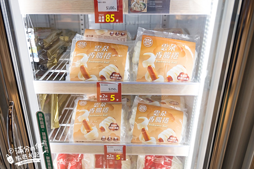 台南景點【黑橋牌香腸博物館】免門票香腸主題觀光工廠.巨無霸經典香腸盤,黑橋牌香腸創始店~傳統復古熱鬧市集!