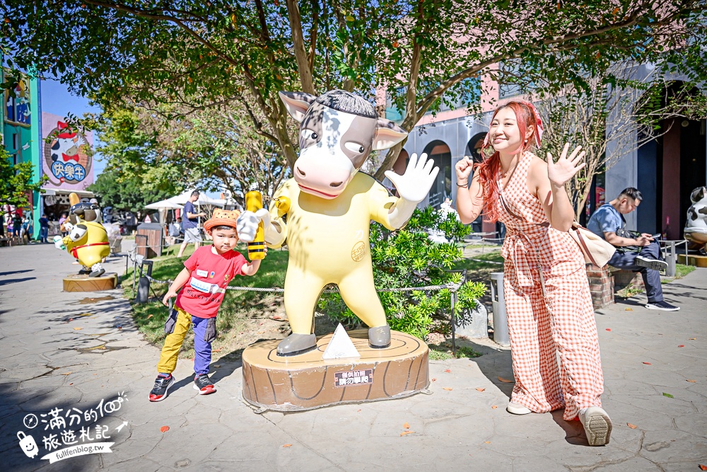 雲林崙背【千巧谷牛樂園牧場】雲林免門票伴手禮景點.搭蒸汽火車.餵牛體驗.古錐萌牛公牛超好拍! 雲林崙背【千巧谷牛樂園牧場】雲林免門票伴手禮景點.搭蒸汽火車.餵牛體驗.古錐萌牛公牛超好拍!