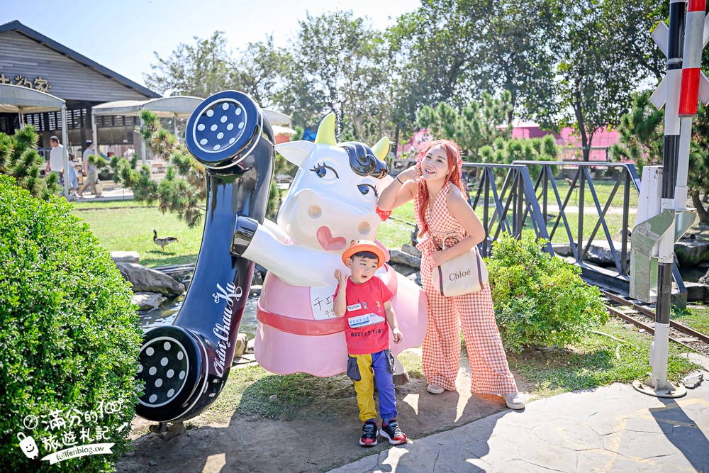 雲林崙背【千巧谷牛樂園牧場】雲林免門票伴手禮景點.搭蒸汽火車.餵牛體驗.古錐萌牛公牛超好拍! 雲林崙背【千巧谷牛樂園牧場】雲林免門票伴手禮景點.搭蒸汽火車.餵牛體驗.古錐萌牛公牛超好拍!