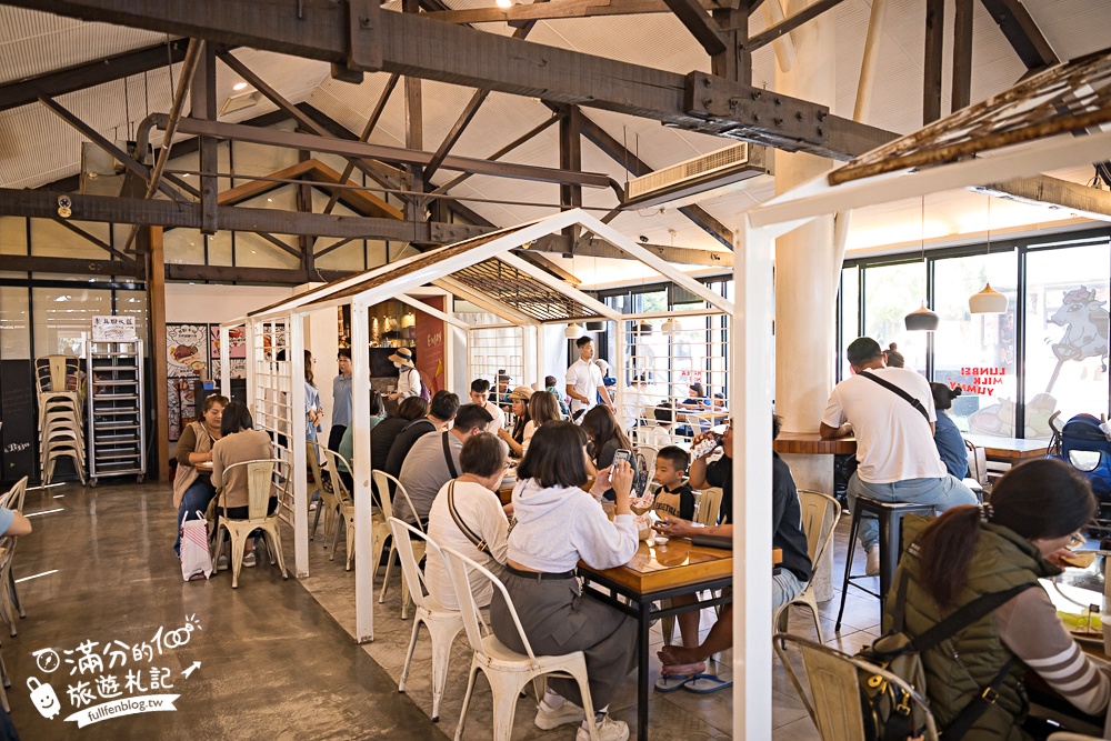 雲林崙背【千巧谷牛樂園牧場】雲林免門票伴手禮景點.搭蒸汽火車.餵牛體驗.古錐萌牛公牛超好拍! 雲林崙背【千巧谷牛樂園牧場】雲林免門票伴手禮景點.搭蒸汽火車.餵牛體驗.古錐萌牛公牛超好拍!