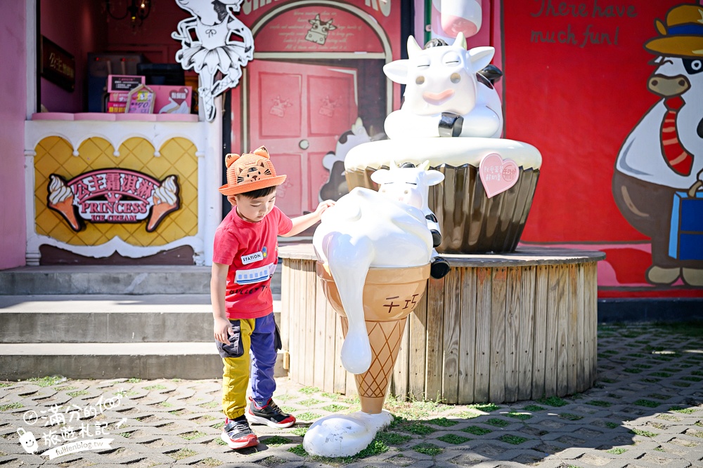 雲林崙背【千巧谷牛樂園牧場】雲林免門票伴手禮景點.搭蒸汽火車.餵牛體驗.古錐萌牛公牛超好拍! 雲林崙背【千巧谷牛樂園牧場】雲林免門票伴手禮景點.搭蒸汽火車.餵牛體驗.古錐萌牛公牛超好拍!