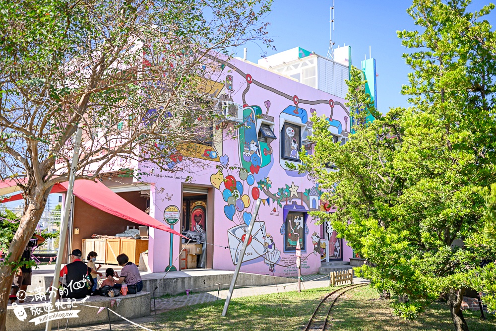 雲林崙背【千巧谷牛樂園牧場】雲林免門票伴手禮景點.搭蒸汽火車.餵牛體驗.古錐萌牛公牛超好拍! 雲林崙背【千巧谷牛樂園牧場】雲林免門票伴手禮景點.搭蒸汽火車.餵牛體驗.古錐萌牛公牛超好拍!