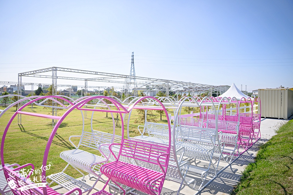 雲林崙背【千巧谷牛樂園牧場】雲林免門票伴手禮景點.搭蒸汽火車.餵牛體驗.古錐萌牛公牛超好拍! 雲林崙背【千巧谷牛樂園牧場】雲林免門票伴手禮景點.搭蒸汽火車.餵牛體驗.古錐萌牛公牛超好拍!