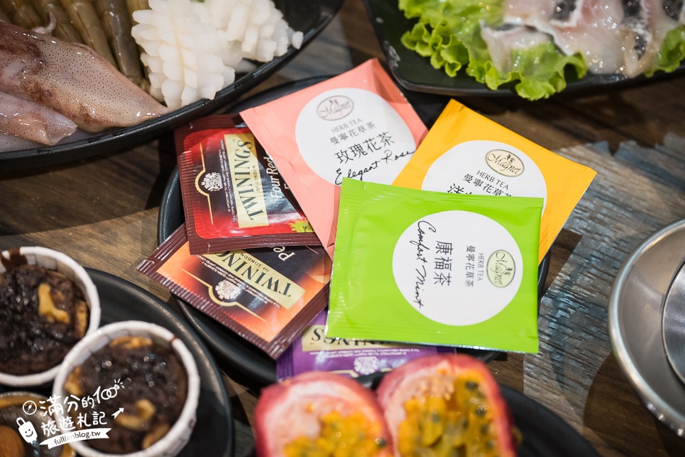 林口和牛火鍋放題推薦【巴適經典麻辣鍋林口店】秋蟹.酸菜魚放題吃到飽,超過60種頂級食材.免收服務費超狂!