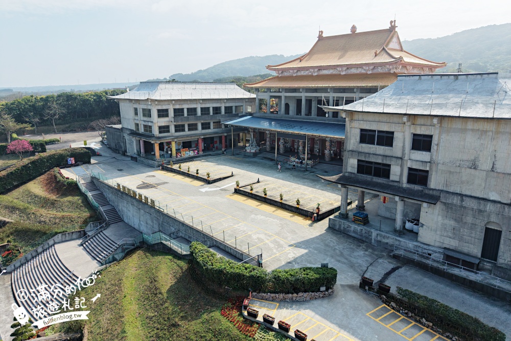 【台灣珊瑚貝殼廟(新廟)】全台最夢幻的海底洞穴,驚艷手工貝殼打造的皇宮,帶你漫遊珊瑚海世界! 【台灣珊瑚貝殼廟(新廟)】全台最夢幻的海底洞穴,驚艷手工貝殼打造的皇宮,帶你漫遊珊瑚海世界!