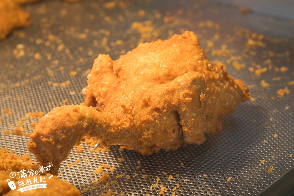 宜蘭必吃美食【台妹炸雞翅宜蘭北門總店】招牌必吃炸雞腿雞翅.鮮嫩多汁大口咬定,還有酥炸全雞可以選擇!
