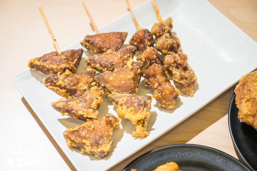 宜蘭必吃美食【台妹炸雞翅宜蘭北門總店】招牌必吃炸雞腿雞翅.鮮嫩多汁大口咬定,還有酥炸全雞可以選擇!