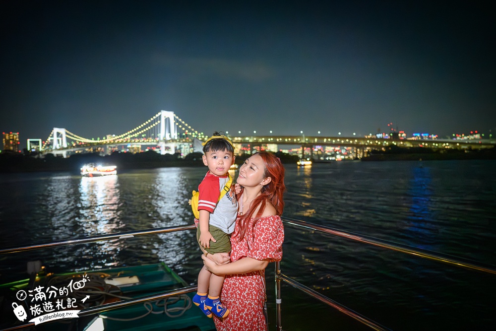 東京必體驗行程【東京灣遊船】搭特色船形屋吃牛肉燒喜燒賞夜景.飲料無限暢飲還能看表演.甲板上與彩虹大橋合影!
