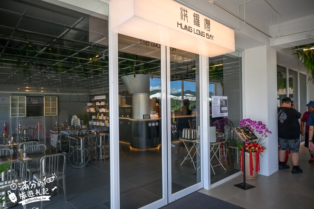 南投新景點【日月町商場】埔里最新複合式商場,純白色建築好療癒,搭配繽紛氣球屋好逛好拍還能尋寶購物!
