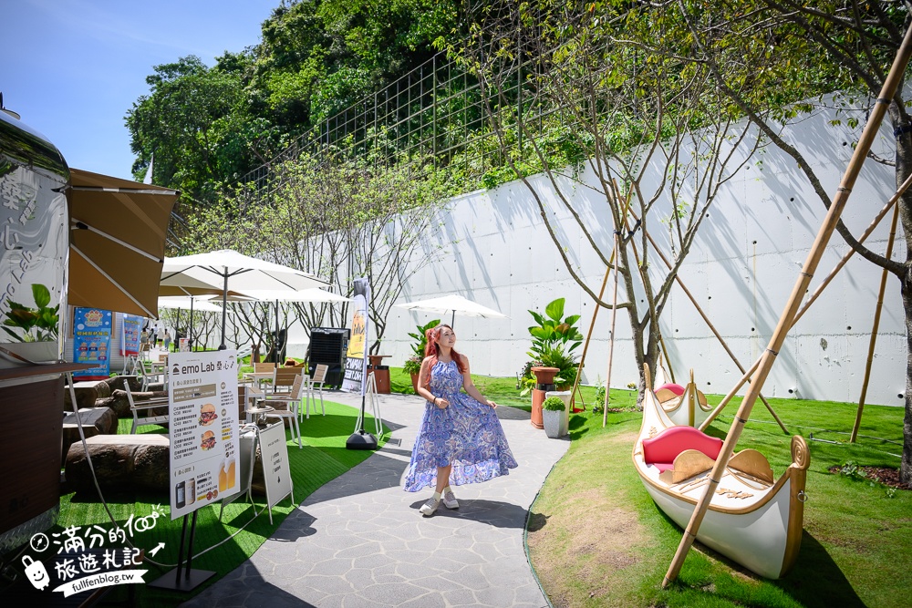 南投新景點【日月町商場】埔里最新複合式商場,純白色建築好療癒,搭配繽紛氣球屋好逛好拍還能尋寶購物!