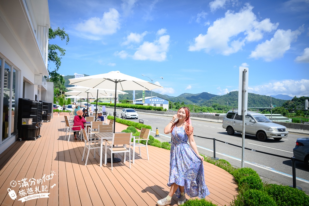 南投新景點【日月町商場】埔里最新複合式商場,純白色建築好療癒,搭配繽紛氣球屋好逛好拍還能尋寶購物!