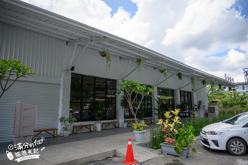 南投新景點【享日啡啡】埔里最新水豚主題餐廳,喝咖啡下午茶.看水豚小鴨泡湯玩水!
