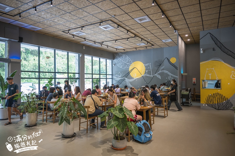 南投新景點【享日啡啡】埔里最新水豚主題餐廳,喝咖啡下午茶.看水豚小鴨泡湯玩水!