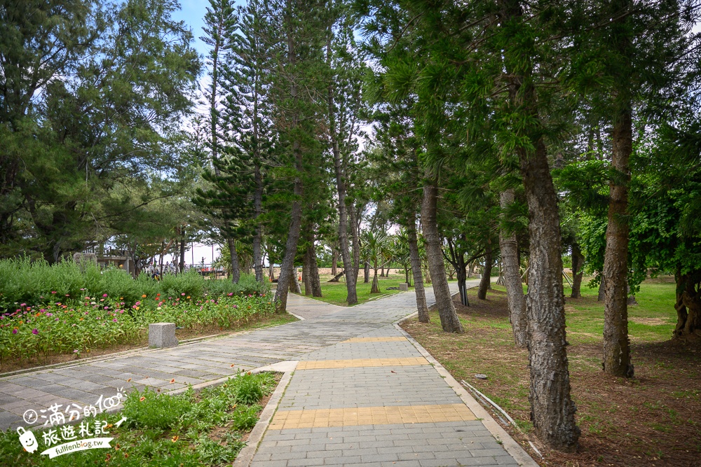 澎湖【及林春咖啡館】同時擁有森林美景與黃金海灘的景觀咖啡廳!