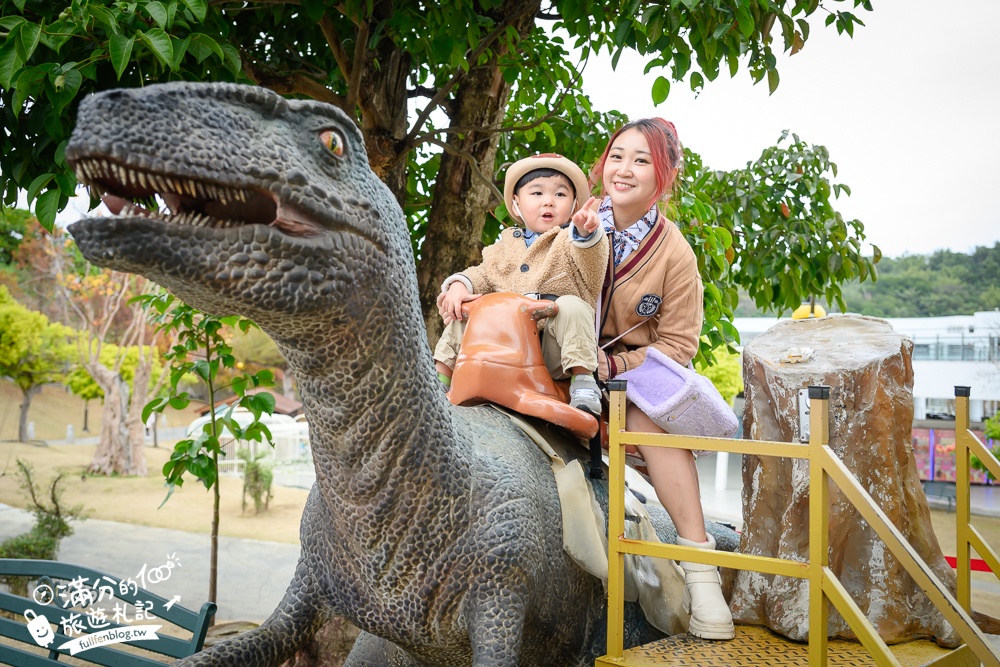 【2025南投九九峰動物樂園】亞洲規模最大鳥類主題王國玩樂攻略,最新門票優惠整理,鸚鵡.鵜鶘.孔雀.大恐龍陪你玩生態!
