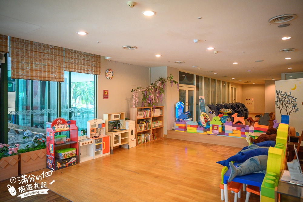 【台東娜路彎大酒店】豪華家庭房一泊一食開箱,免費自助吧下午茶,有露天大泳池.兒童遊戲區,還能泡美人湯!
