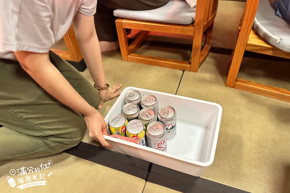 東京必體驗行程【東京灣遊船】搭特色船形屋吃牛肉燒喜燒賞夜景.飲料無限暢飲還能看表演.甲板上與彩虹大橋合影!