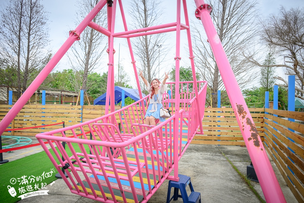 嘉義中埔【萌寵村親子樂園】嘉義最新親子農場,水豚.羊駝.梅花鹿陪你玩,還有超大放電遊戲場!