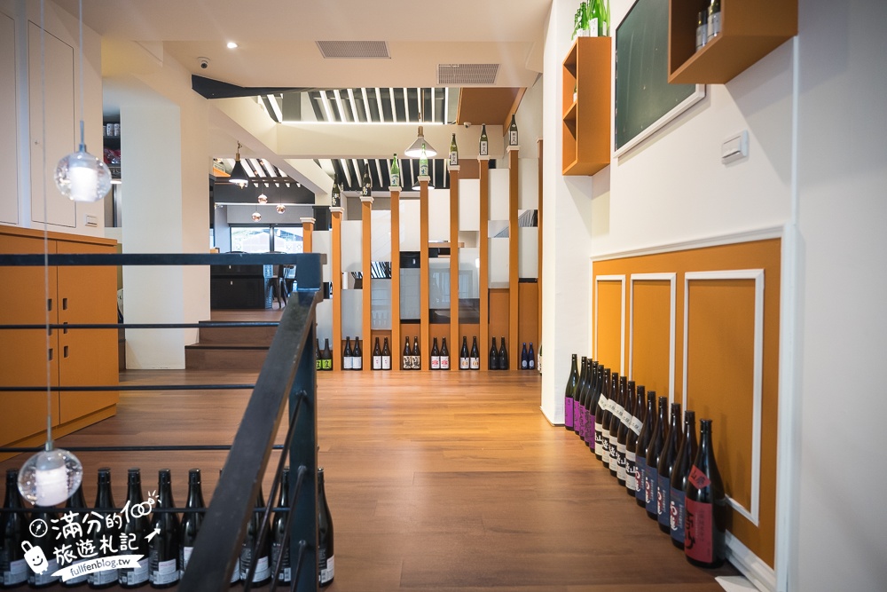 宜蘭新餐廳【津吉餐酒館】宜蘭市喝酒吃肉殿堂,超豐盛下酒菜,炒飯烏龍和生魚片,親子寵物友善空間!