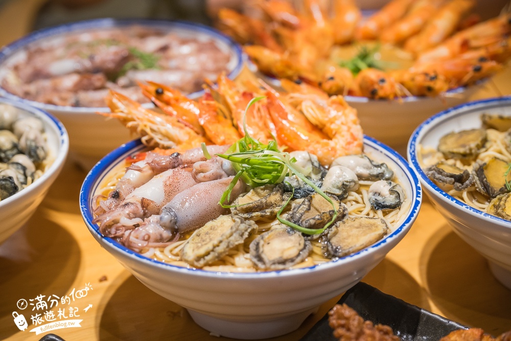 中壢美食【山禾堂拉麵中壢店】超狂海神拉麵,產地直送海味在拉麵裡炸開,澎湃海鮮超吸睛!
