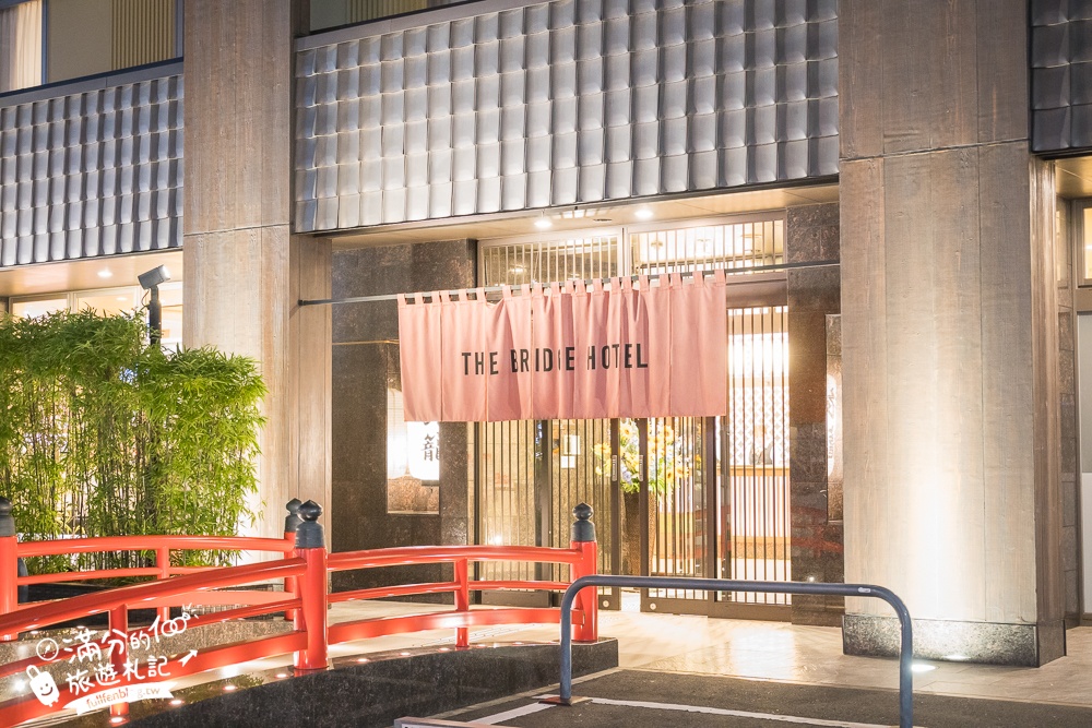 大阪住宿推薦【大阪橋樑酒店心齋橋】3分鐘步行到心齋橋車站,近大丸心齋橋,拉麵啤酒免費吃到飽!