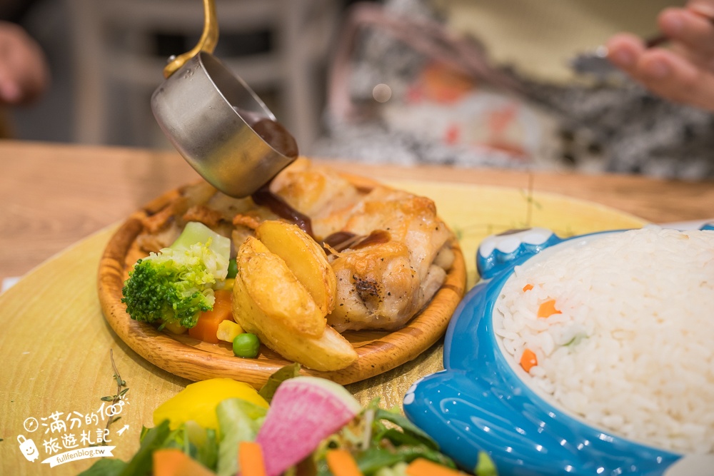 大阪親子景點【寶可夢咖啡廳大阪心齋橋】大阪Pokémon Cafe用餐預約攻略,與皮卡丘一起用餐下午茶!