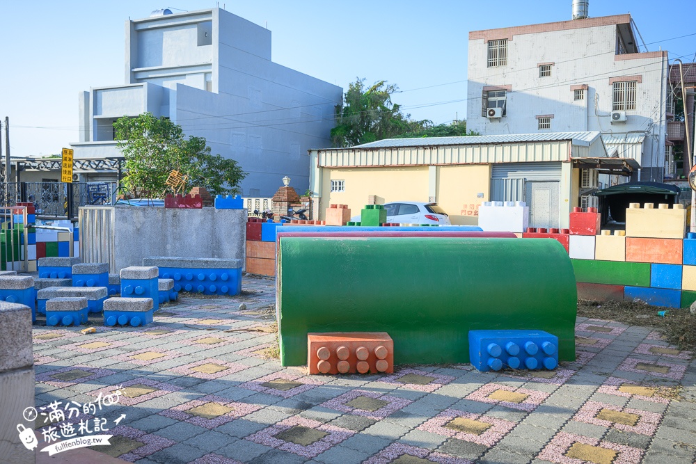 雲林【麥寮國小積木公園】多啦A夢積木主題公園,古錐好拍照,還有水管洞.蹺蹺板和溜滑梯超放電!